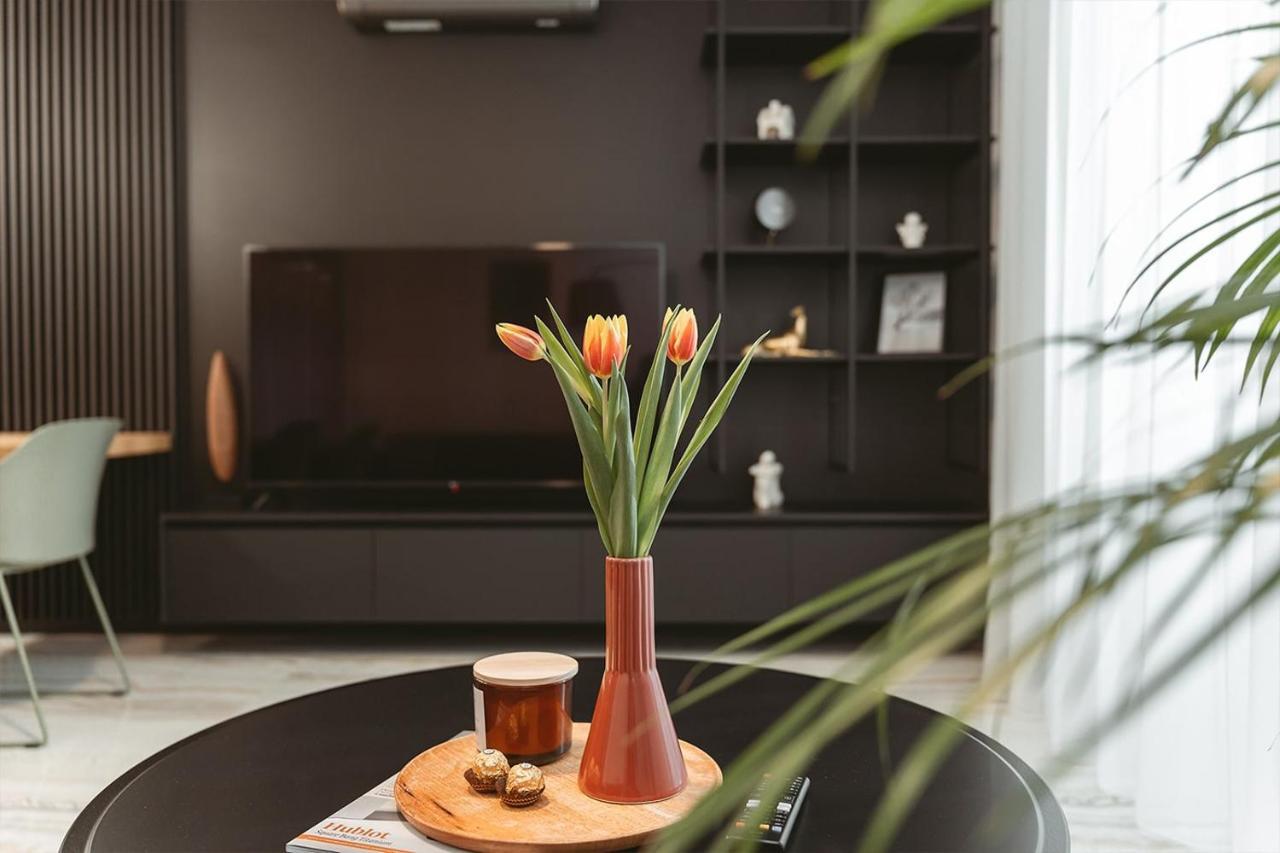 26Bricks Luxury Suites Oradea Exterior photo